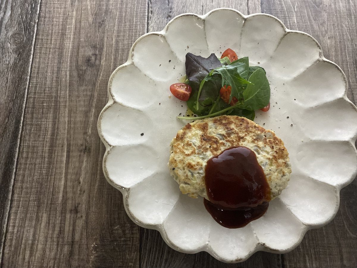 鶏むね肉deごぼう入りのハンバーグ