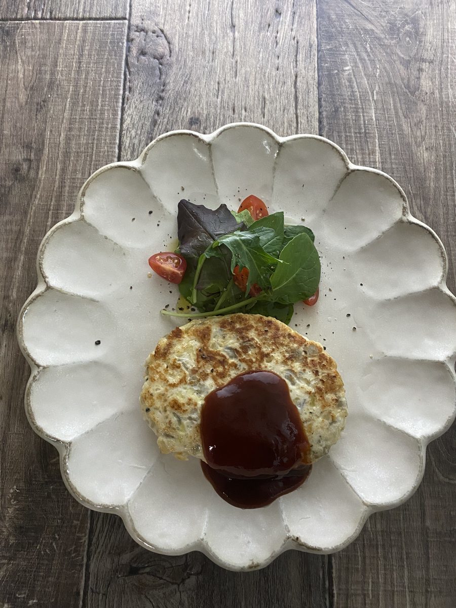 鶏むね肉deごぼう入りのハンバーグ