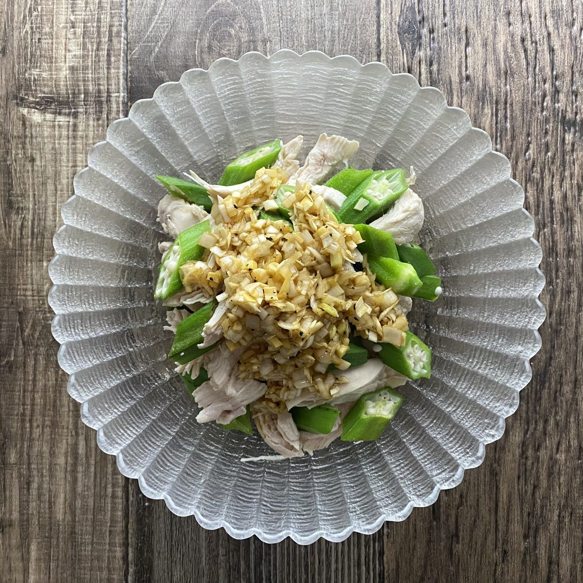 蒸し鶏とオクラの中華ねぎダレ和え