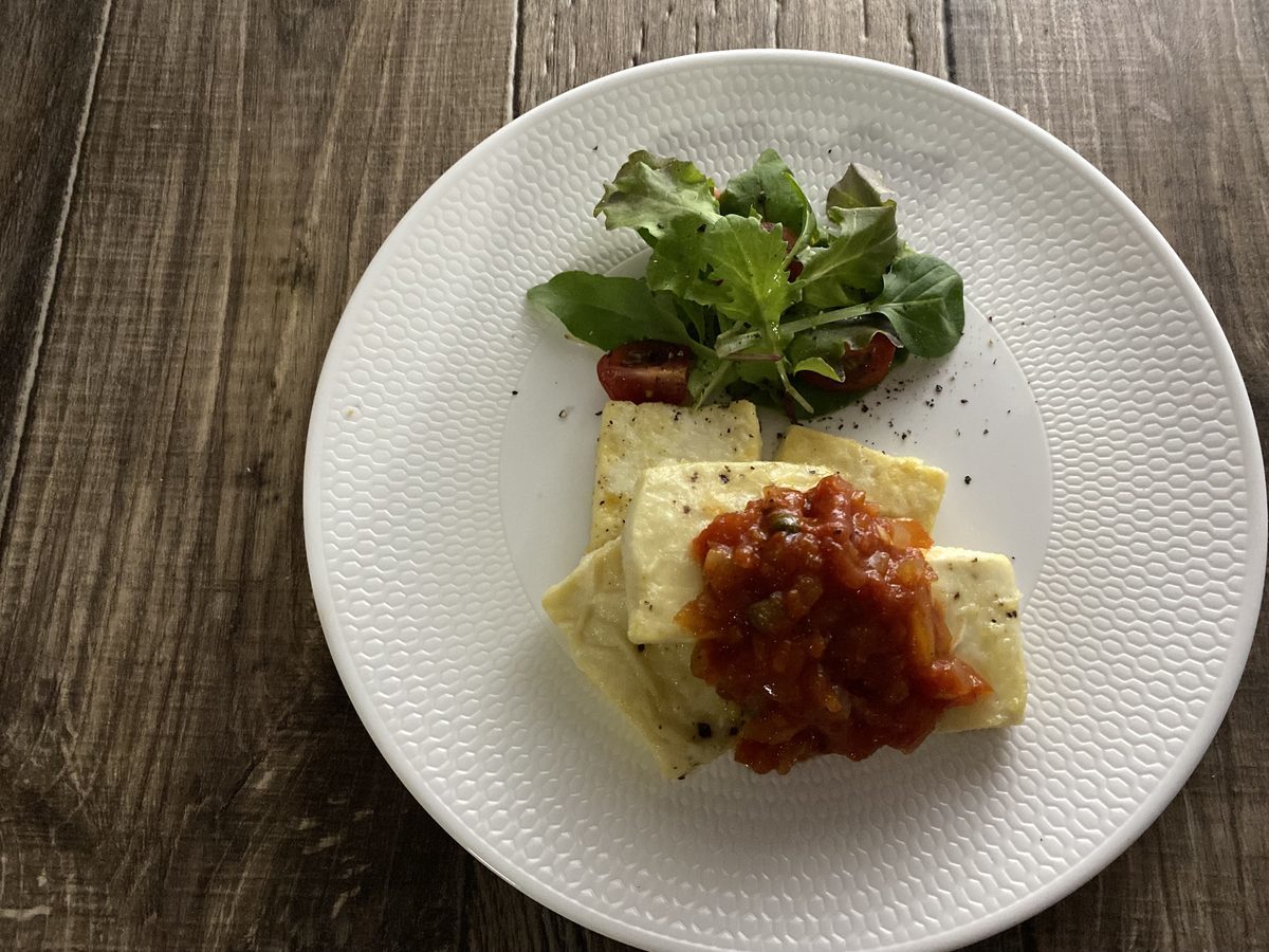 豆腐のステーキ トマトソース