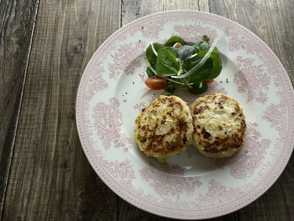 鶏むね肉のキョフテ