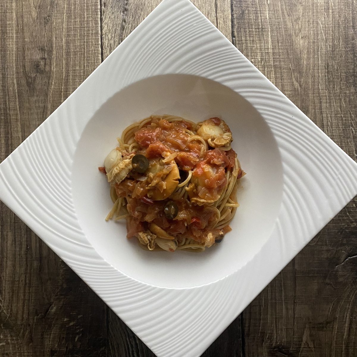 全粒粉のホタテトマトパスタ