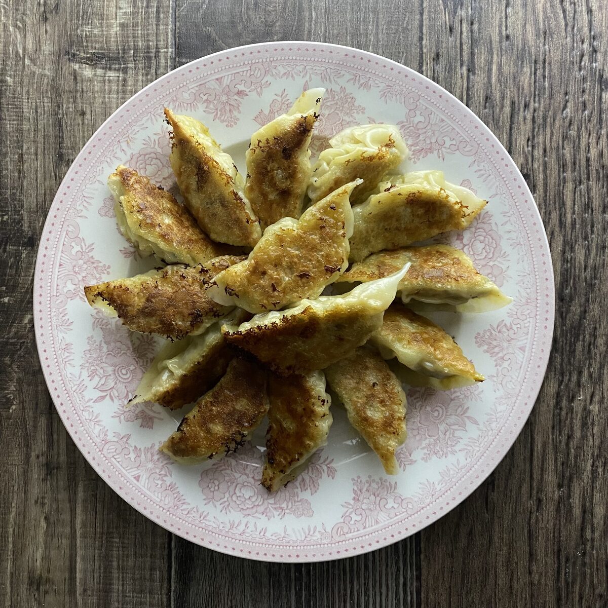 鶏むね肉でカレー餃子