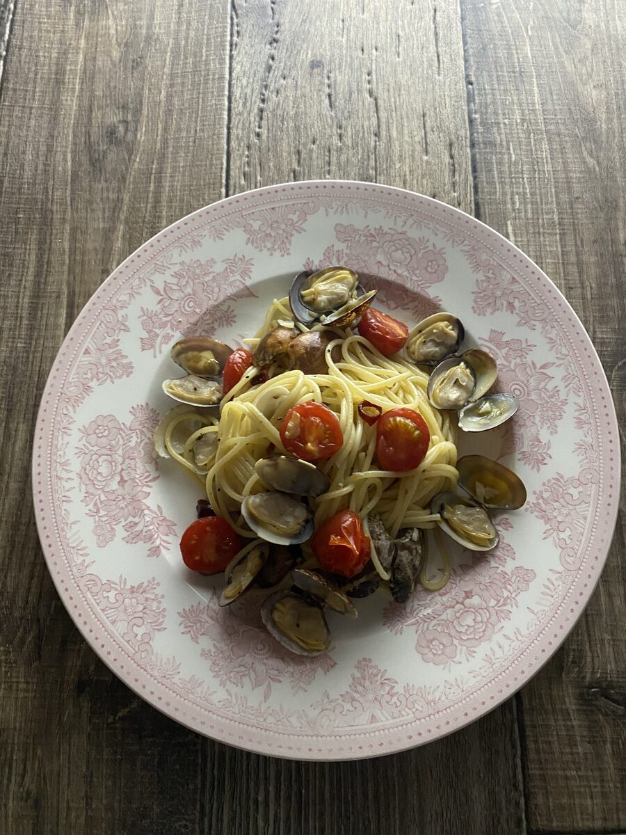 あさりとミニトマトのパスタ