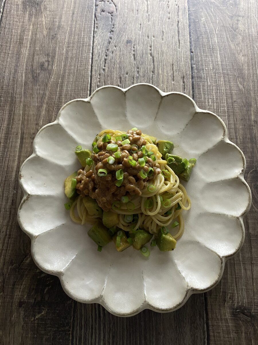 アボカドと納豆の和風冷製パスタ