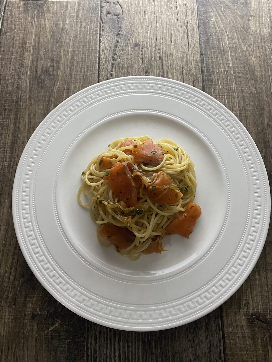 スモークサーモンの大葉冷製パスタ