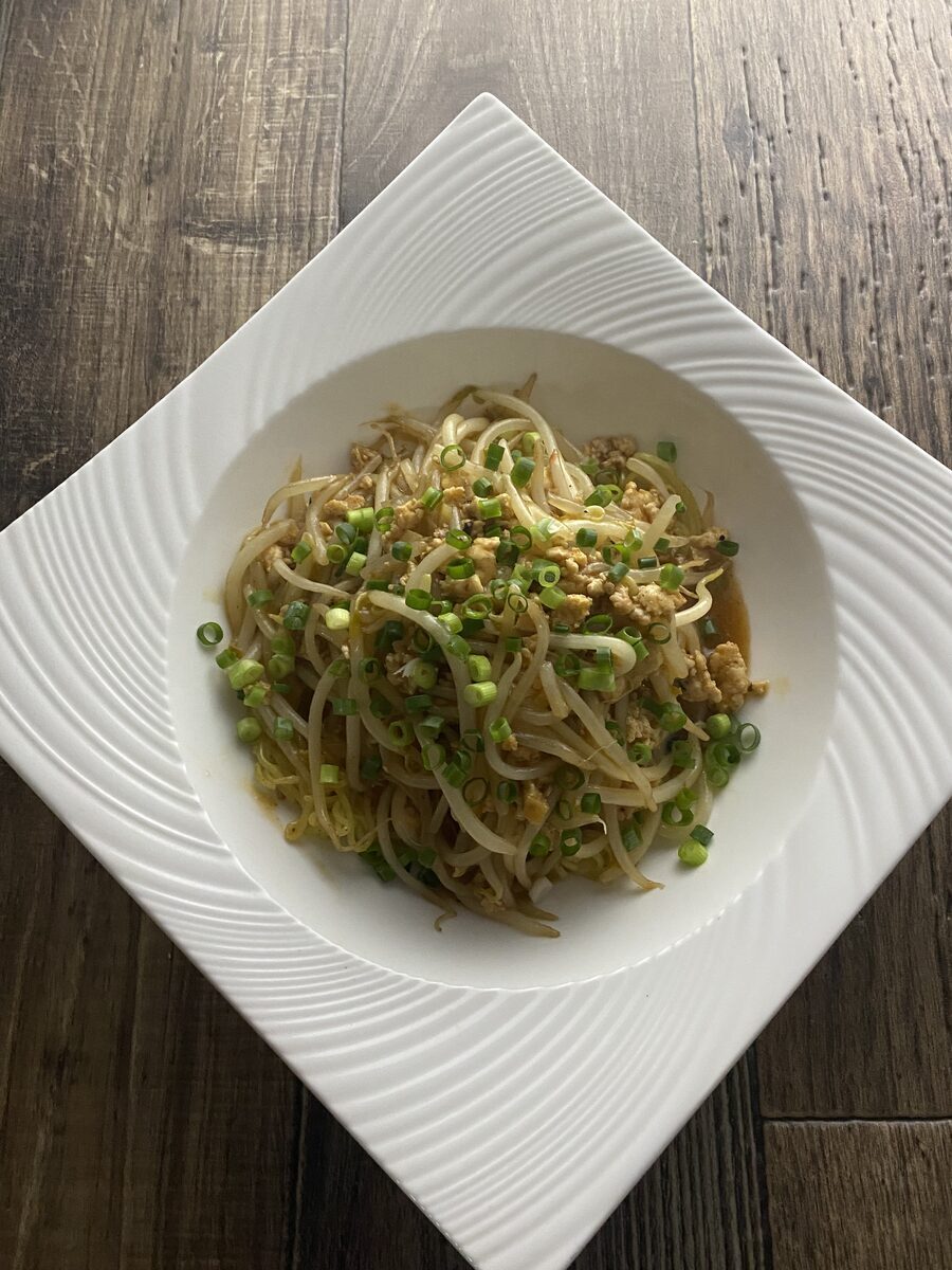 低カロリー 和風麺 鶏肉ともやし 鶏ひき肉ともやしのあんかけ焼きそば - 週末シェフの家呑みレシピ