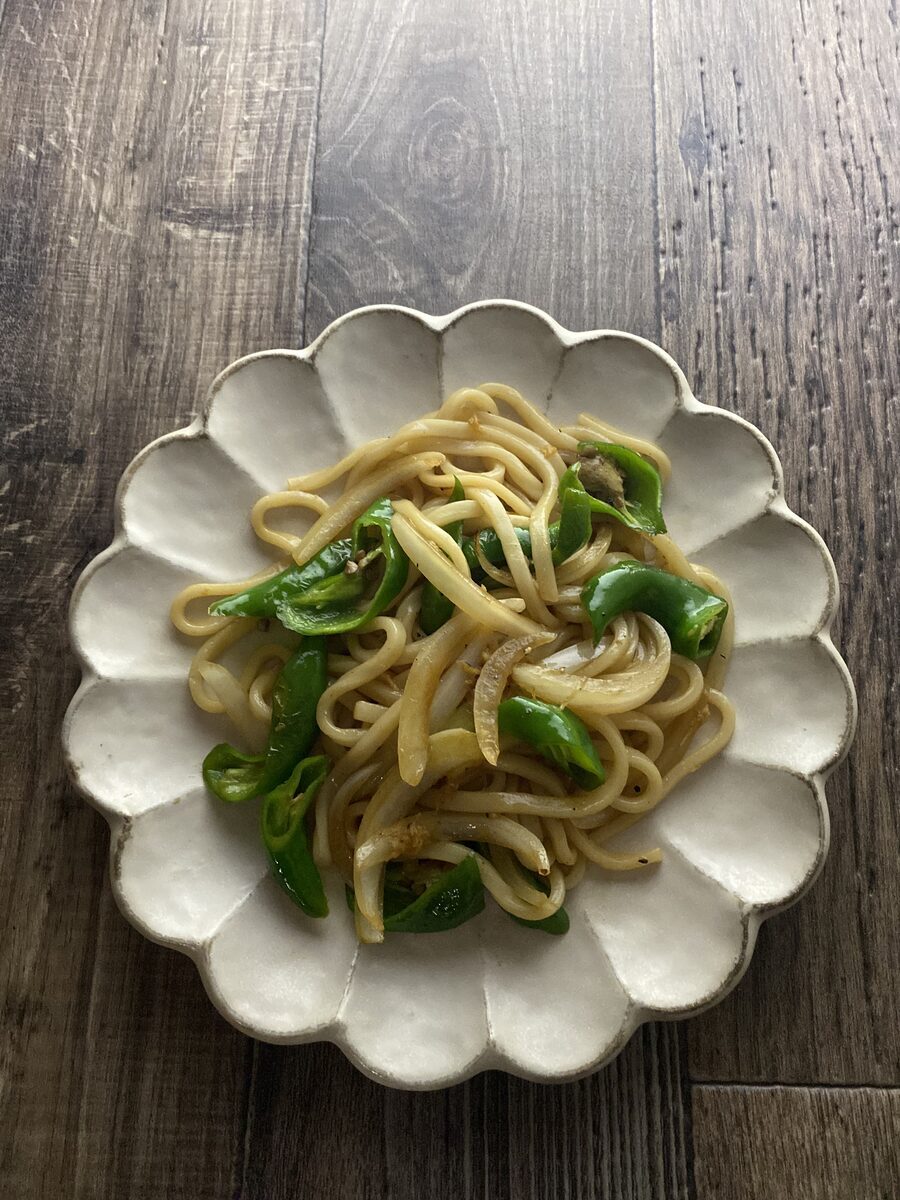 万願寺とうがらしの生姜焼きうどん