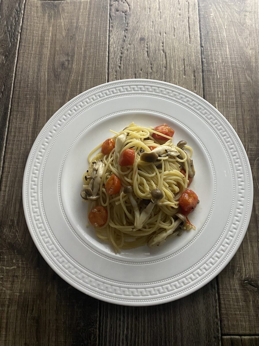 しめじとミニトマトのアンチョビパスタ