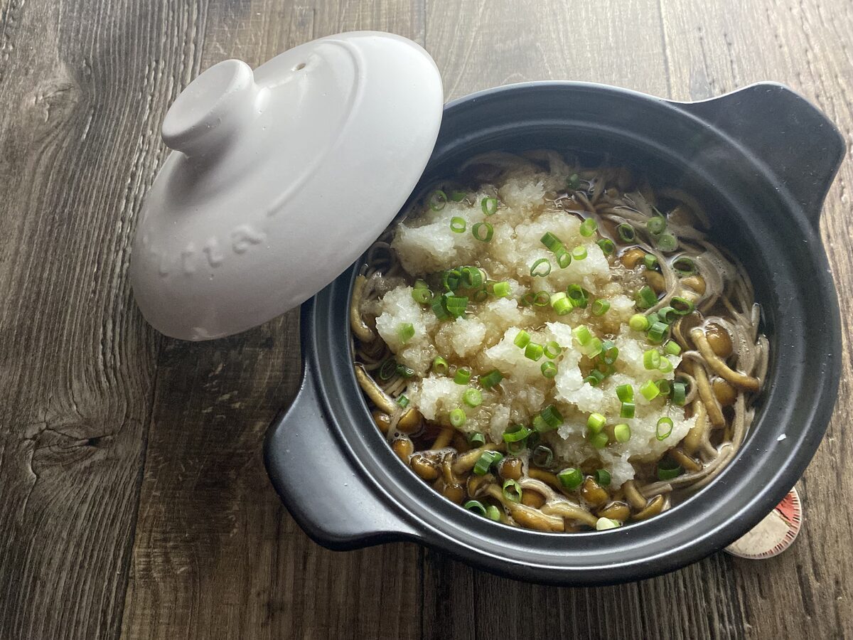 なめこのみぞれ蕎麦