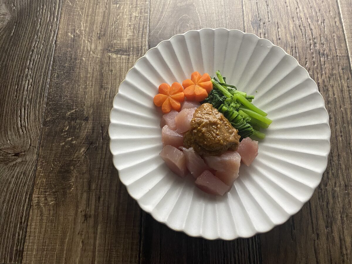 マグロと春菊の辛子酢味噌