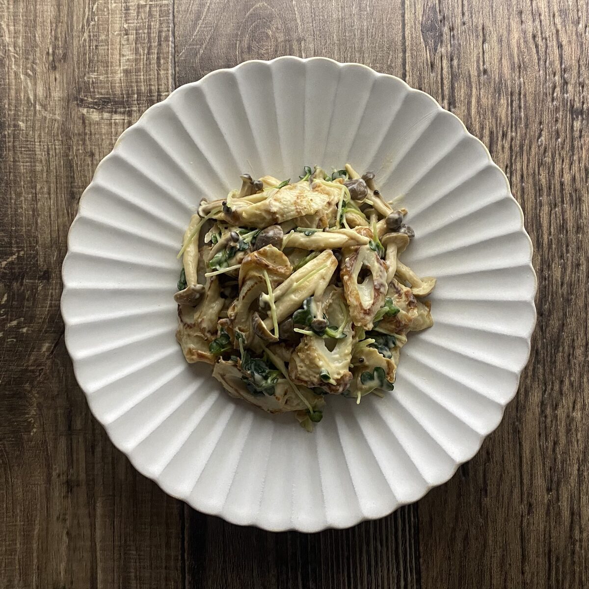 焼きちくわとしめじのマヨサラダ
