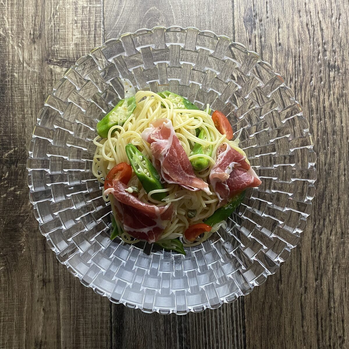 生ハムとオクラの冷製パスタ
