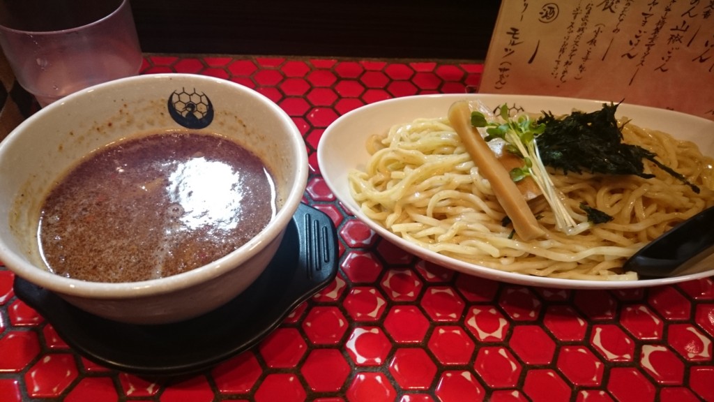 f:id:lacucaracha:20151130184954j:plain