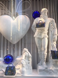 louis_vuitton_display louis_vuitton_display