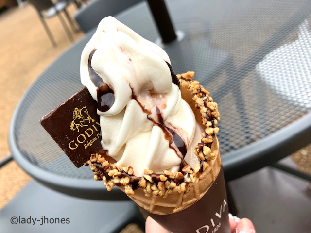 ゴディバワッフルパフェ