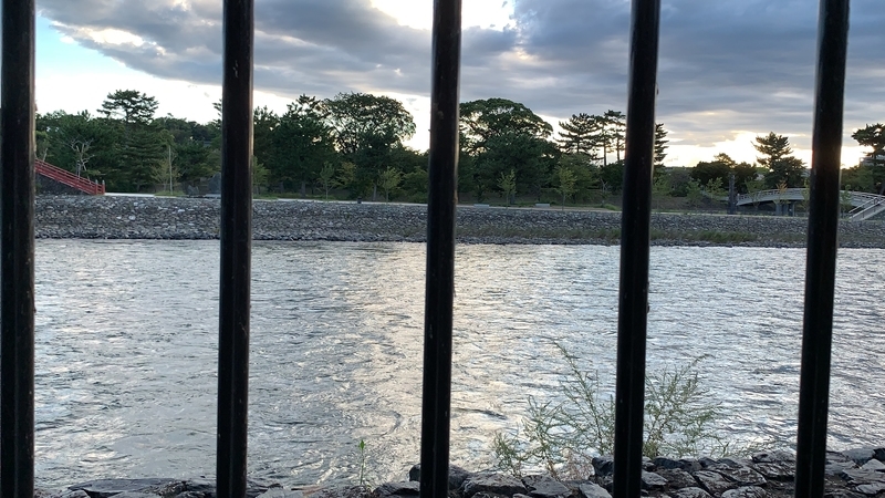f:id:laquari:20191013194324j:plain f:id:laquari:20191013194324j:plain