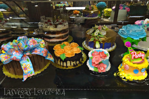 f:id:lasvegas-love:20190211160835j:plain スイーツ 派手