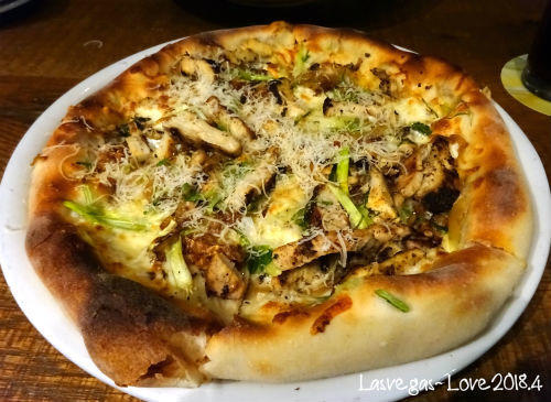 f:id:lasvegas-love:20190302193254j:plain ピザ