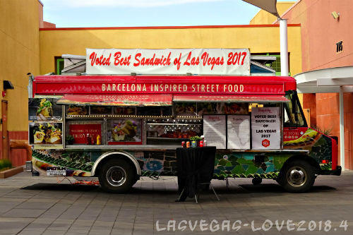 Barcelona inspired street food　フードトラック