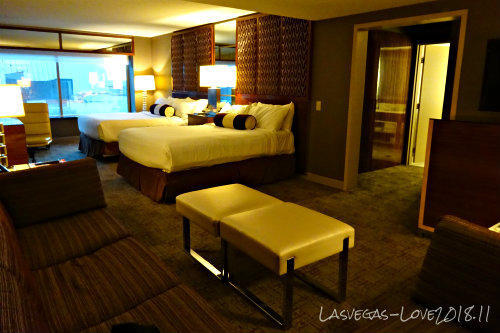 f:id:lasvegas-love:20190904154038j:plain ベッド