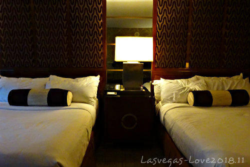 f:id:lasvegas-love:20190904211423j:plain ベッド