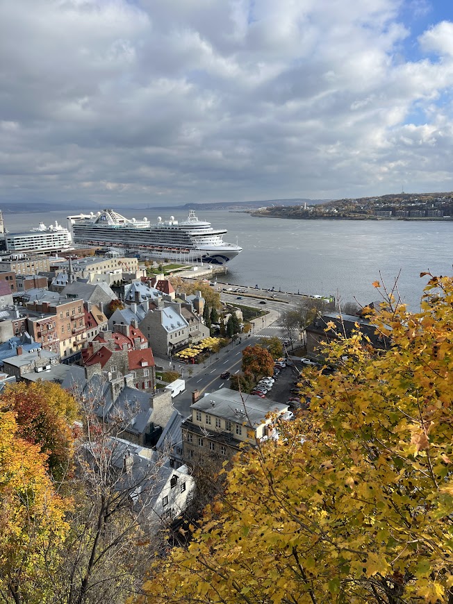 【紅葉狩り】秋のケベックシティ旅行記 旅するヨーキー
