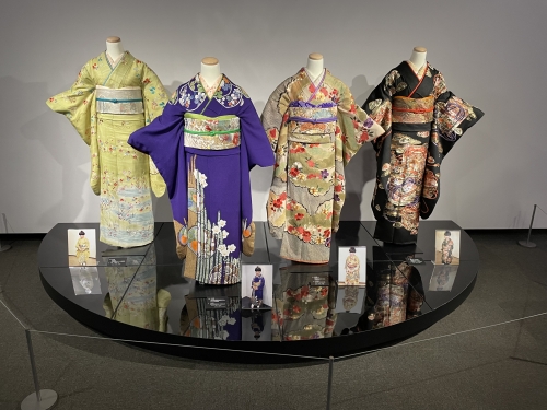 「GLAM―黒柳徹子、時代を超えるスタイル―」そごう美術館（横浜）着物