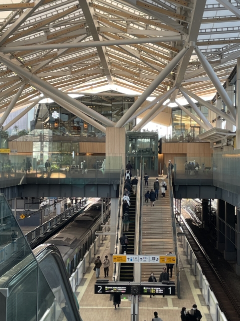 JR高輪ゲートウェイ駅のホーム