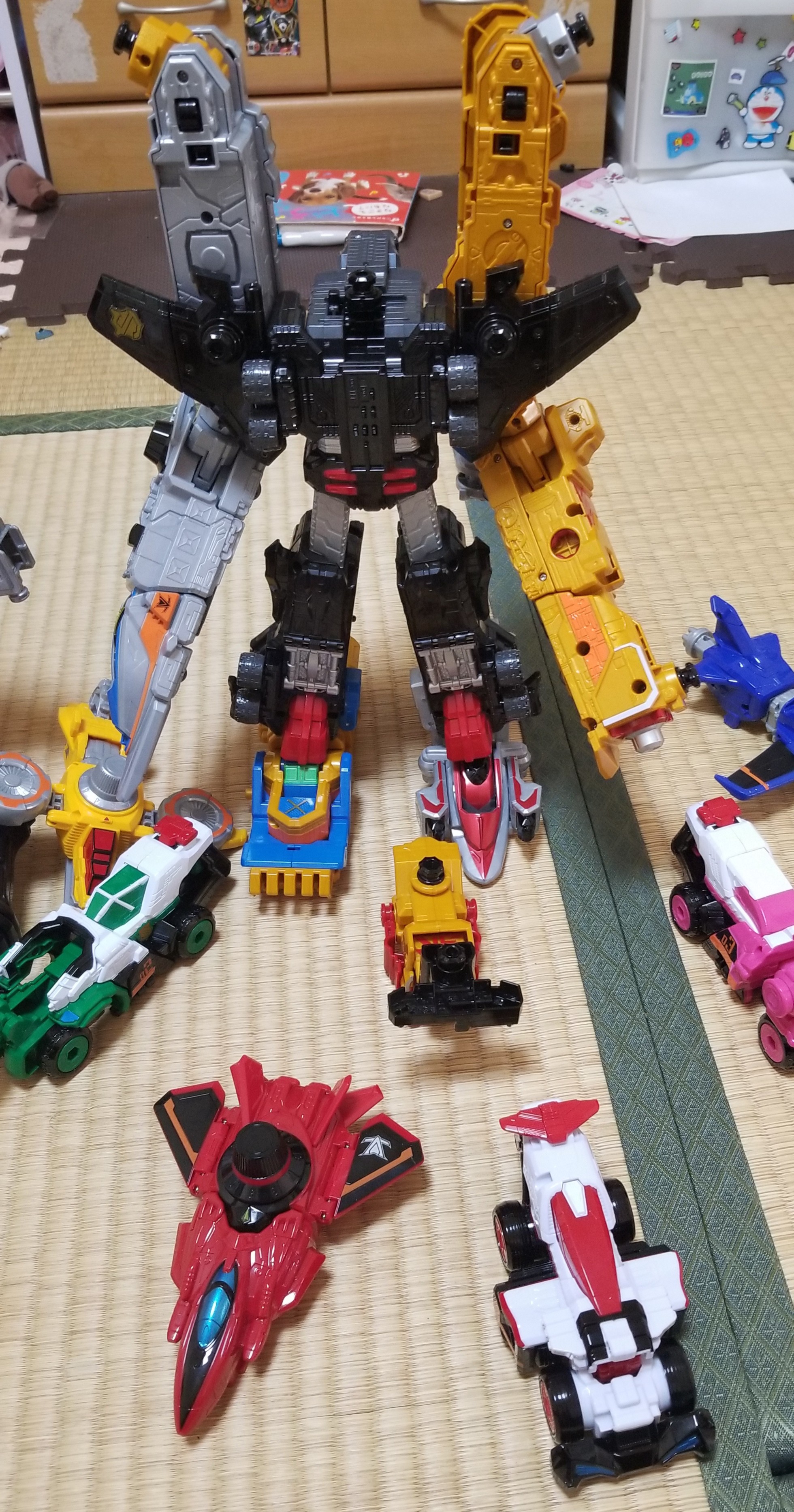ルパンレンジャーVSパトレンジャーおもちゃ日記～グットクル