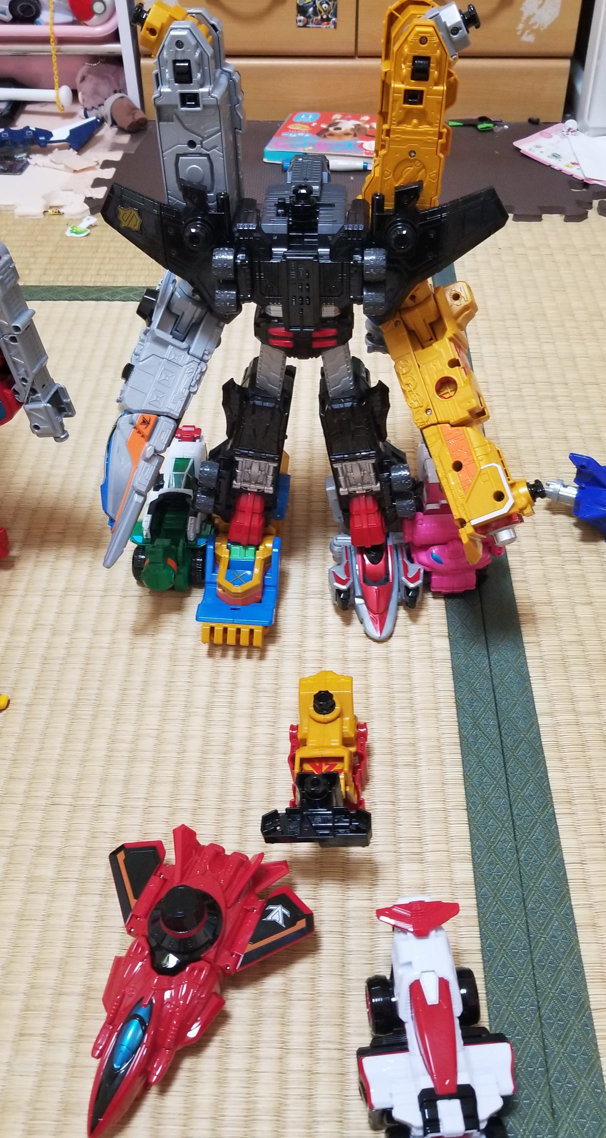 ルパンレンジャーVSパトレンジャーおもちゃ日記～グットクルカイザー