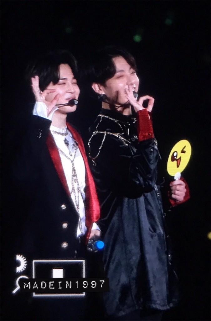 BTS  happy ever after 缶バッジ SUGA ジミン $_12.JPG?set_id=880000500F