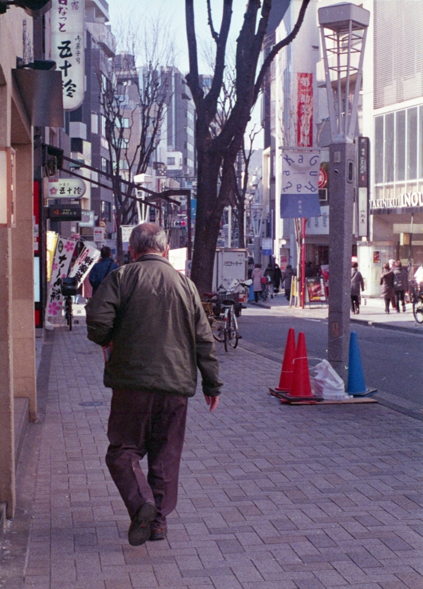 オリンパスPEN Fにて撮影　自家現像　スナップ