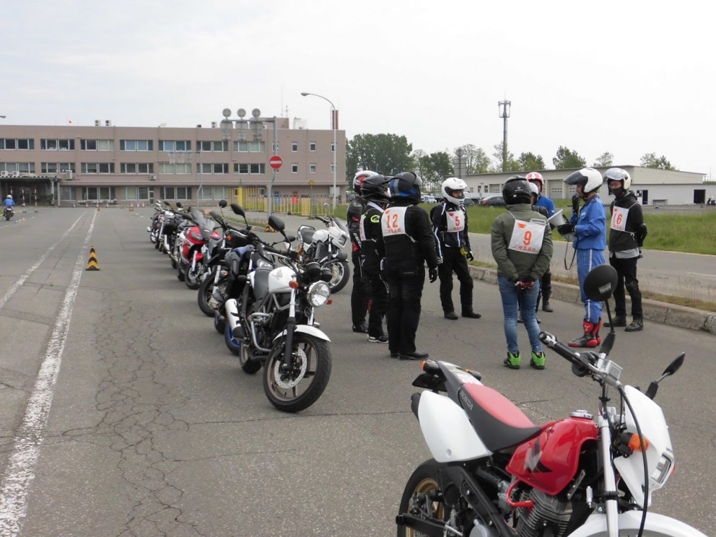 f:id:leiurus:20180603183447j:plain f:id:leiurus:20180603183447j:plain