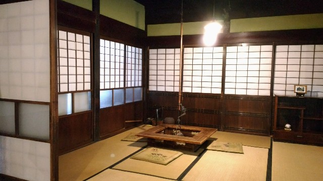 f:id:leo-roy:20180827011828j:plain 角館石黒家の囲炉裏