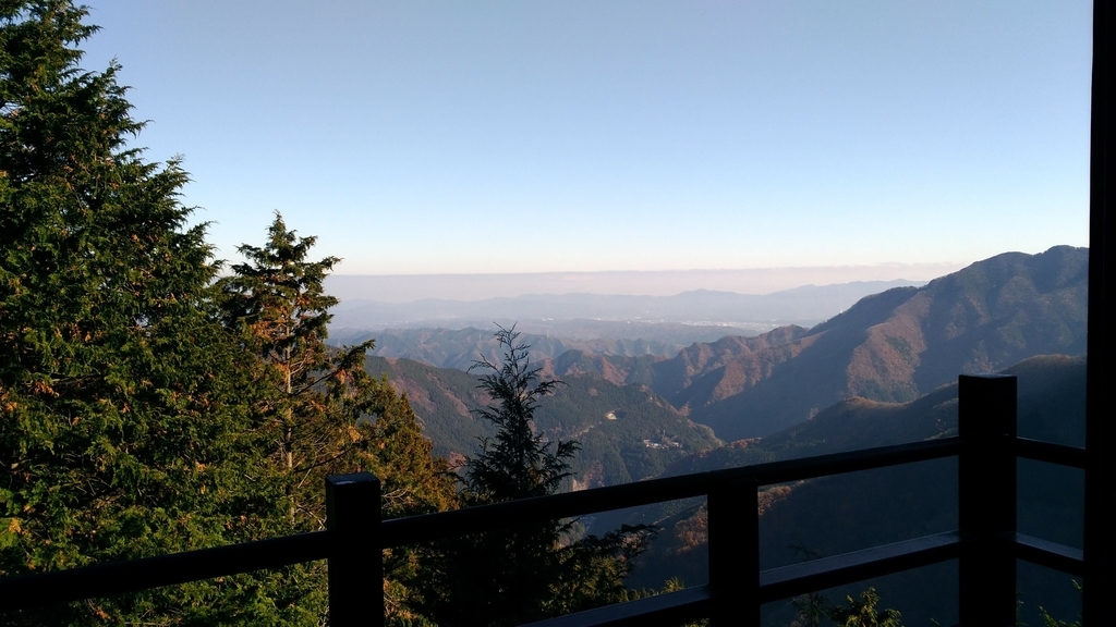 f:id:leo-roy:20181206034159j:plain 秩父市 三峯神社の遥拝殿
