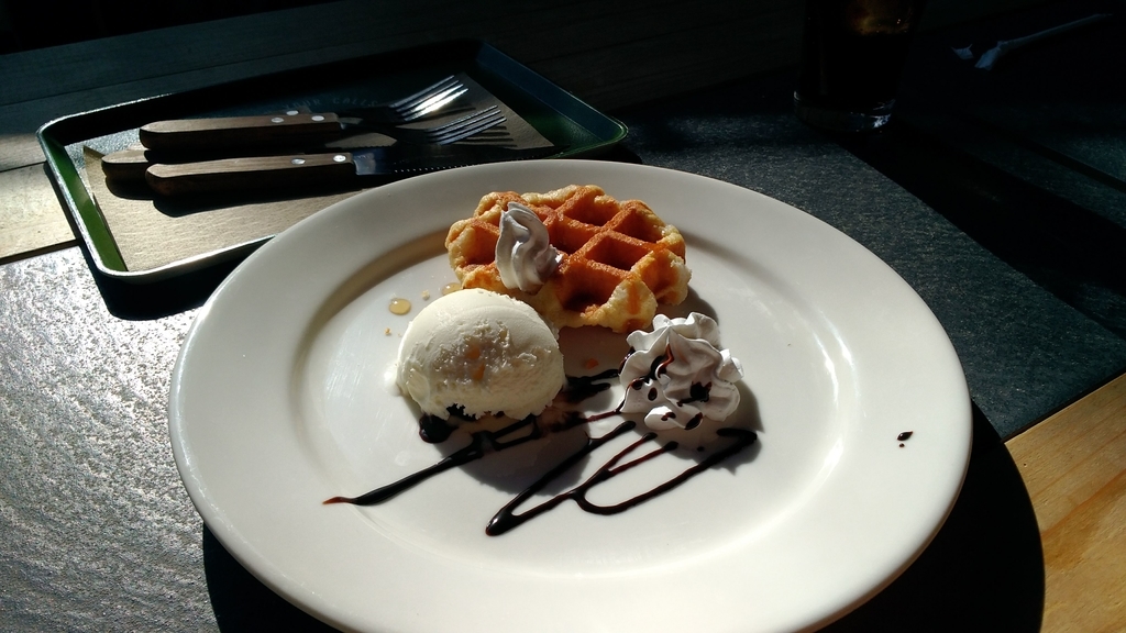 RVパークみどりの村　ワッフル　村カフェ