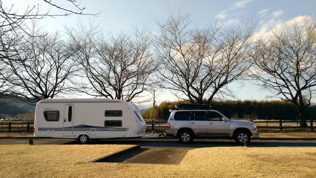 f:id:leo-roy:20190219225254j:plain キャンピングトレーラー Hobby