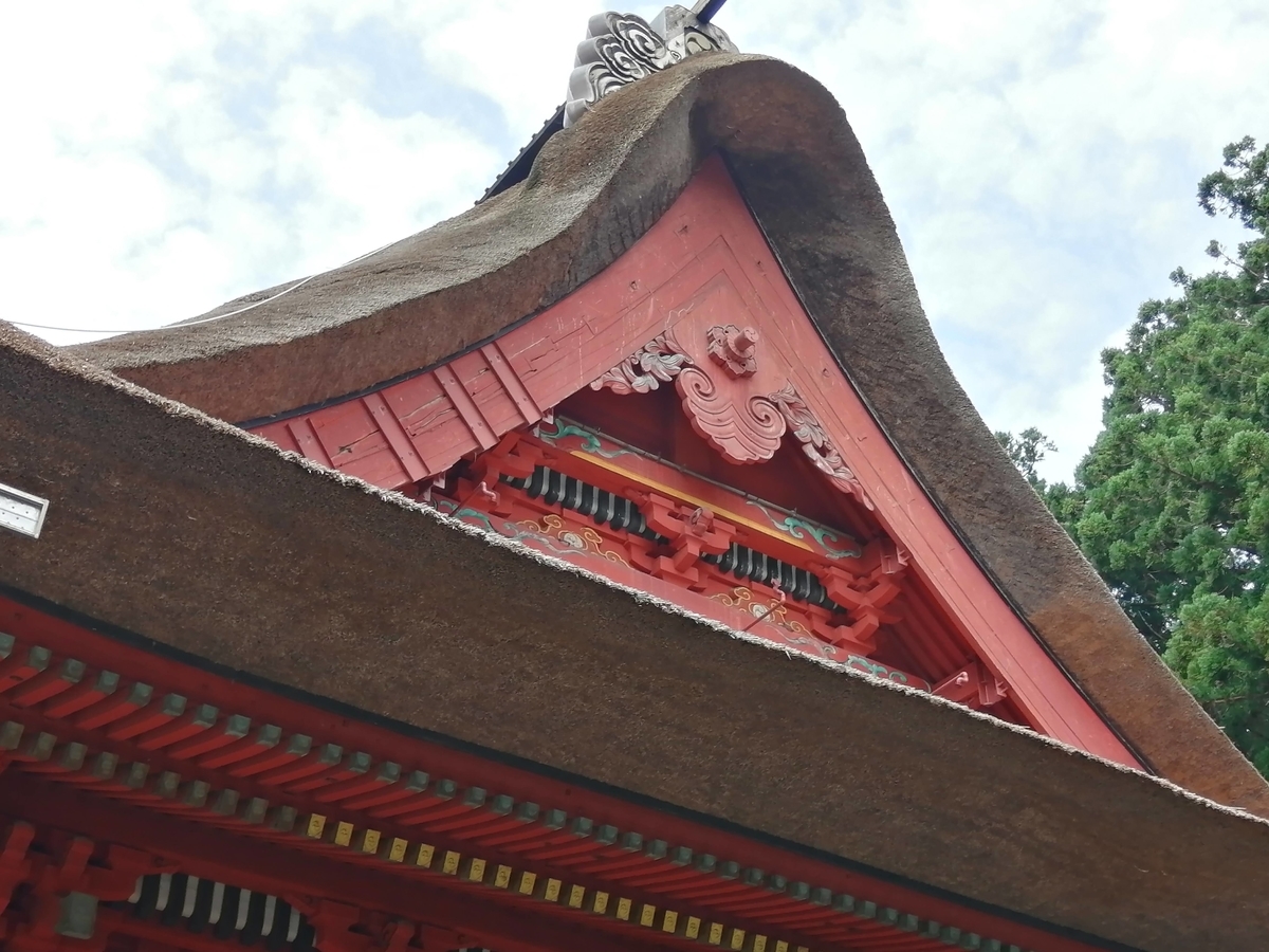 山形県鶴岡市 出羽三山神社 三神合祭殿 茅葺屋根