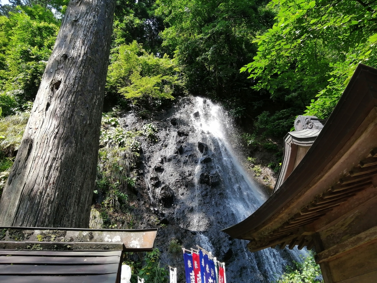 山形県鶴岡市 出羽三山神社　祓川神社　須賀の滝