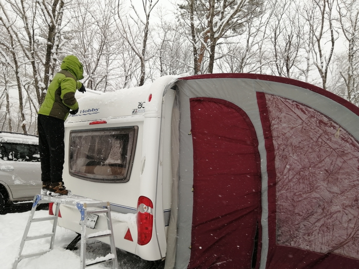 エンゼルフォレスト那須白河 キャンピングトレーラー 雪中キャンプ