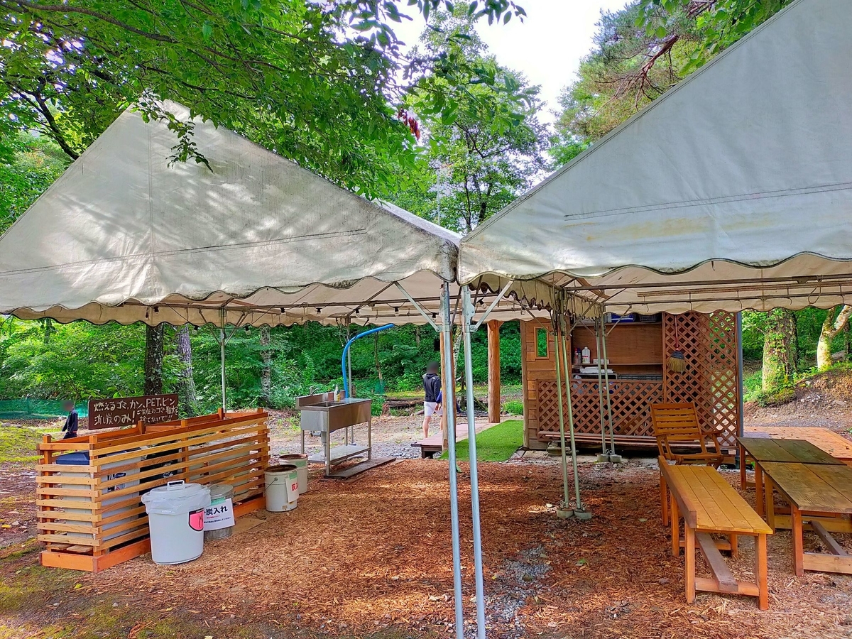 白馬塩の道温泉 倉下の湯 くるま旅クラブ くるま旅パーク キャンピングトレーラー 車中泊 旅犬 炊事場