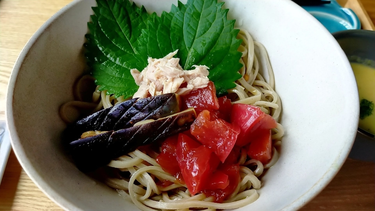 長野県⁡ 信州 ⁡安曇野⁡ 手打ち蕎麦 ⁡sobaandcafesanpo ⁡蕎麦カフェさんぽ⁡ ペット可⁡ ドッグラン パスタ風 トマト＆バジル蕎麦