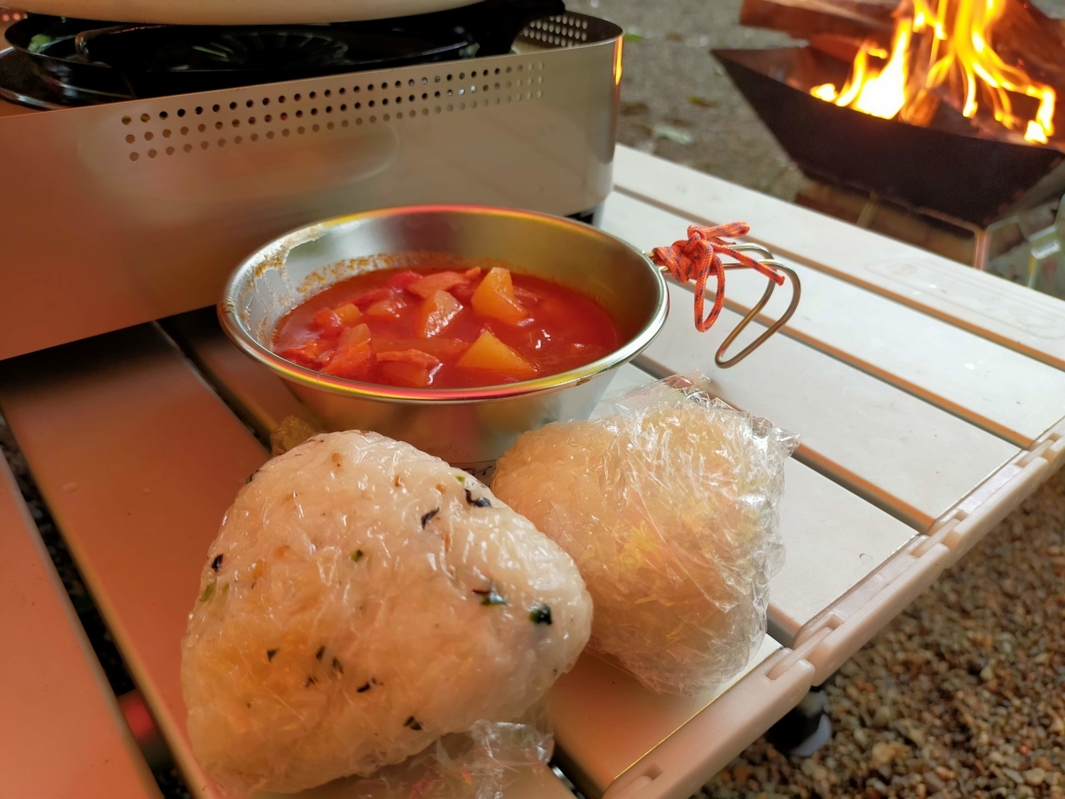 雨キャンプ ⁡⁡⁡キャンプ飯 ローストビーフ丼⁡ ミネストローネスープ⁡ アヒージョ ⁡⁡⁡⁡那須 ⁡キャンプラビット⁡ キャンピングトレーラー⁡ シーズー⁡ キャンプ犬⁡ 貸切露天風呂