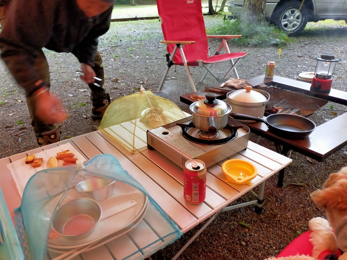 雨キャンプ ⁡⁡⁡キャンプ飯 ローストビーフ丼⁡ ミネストローネスープ⁡ アヒージョ ⁡⁡⁡⁡那須 ⁡キャンプラビット⁡ キャンピングトレーラー⁡ シーズー⁡ キャンプ犬⁡ 貸切露天風呂
