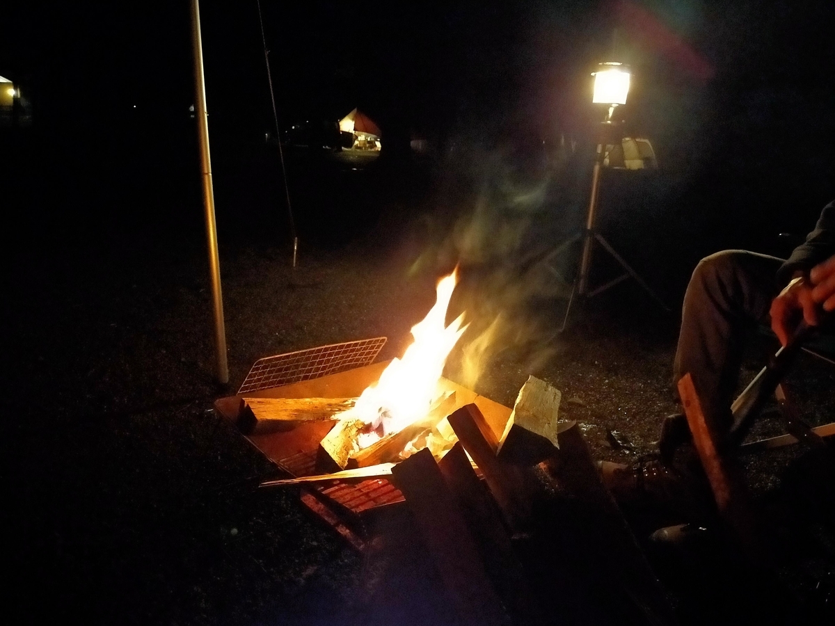 雨キャンプ ⁡⁡⁡キャンプ飯 ローストビーフ丼⁡ ミネストローネスープ⁡ アヒージョ ⁡⁡⁡⁡那須 ⁡キャンプラビット⁡ キャンピングトレーラー⁡ シーズー⁡ キャンプ犬⁡ 焚き火