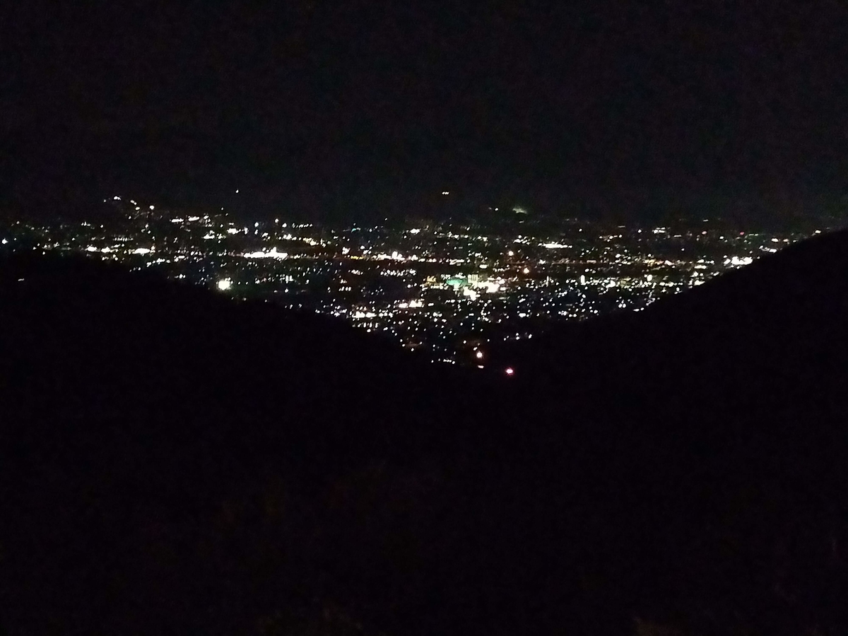 山梨市 ほったらかしキャンプ場 キャンプ シーズー 夜景