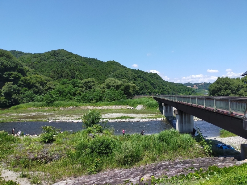 栃木県 鹿沼市 出会いの森総合公園オートキャンプ場 キャンプ 出会い橋 キャンピングトレーラー montbell フォールディングファイヤーピット 焚き火台 シーズー 