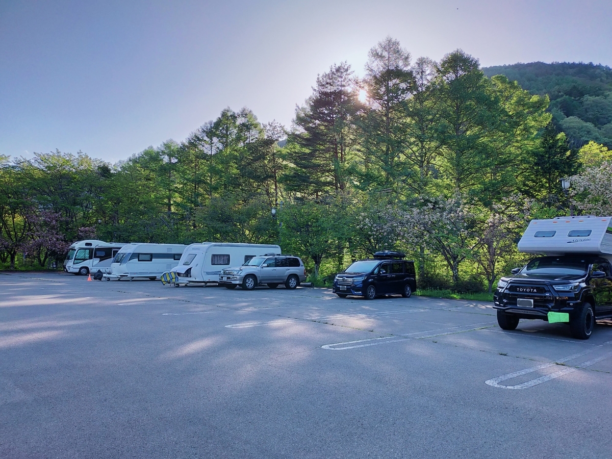 長野県 上伊那郡辰野町 くるま旅クラブ RVパーク かやぶきの館 車中泊 キャンピングトレーラー シーズー 