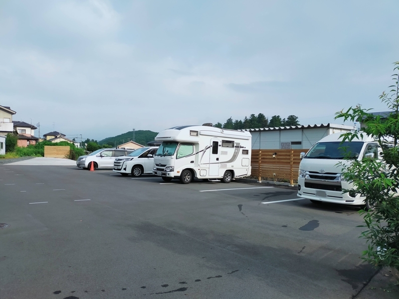 くるま旅クラブ RVパーク RVパークドッグランドBros ドッグランドブロス ビーダッシュキャンピングトレーラー シーズー 